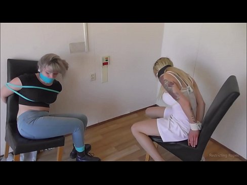 ❤️ Függő / Megkötözve és betömve / Szűzlány a bajban ❤ Pornó videó at hu.makesexnotwar.ru ❤