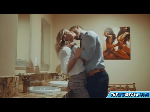❤️ Amikor egy bögyös szőke elcsábít egy nyilvános WC-ben ❤ Pornó videó at hu.makesexnotwar.ru ❤